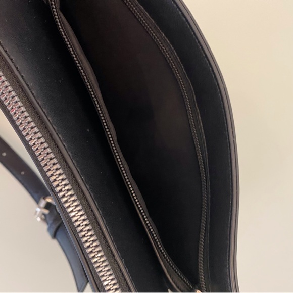 Sam Edelman | Black Vegan Leather Envelope Crossbody Bag - Picture 8 of 16